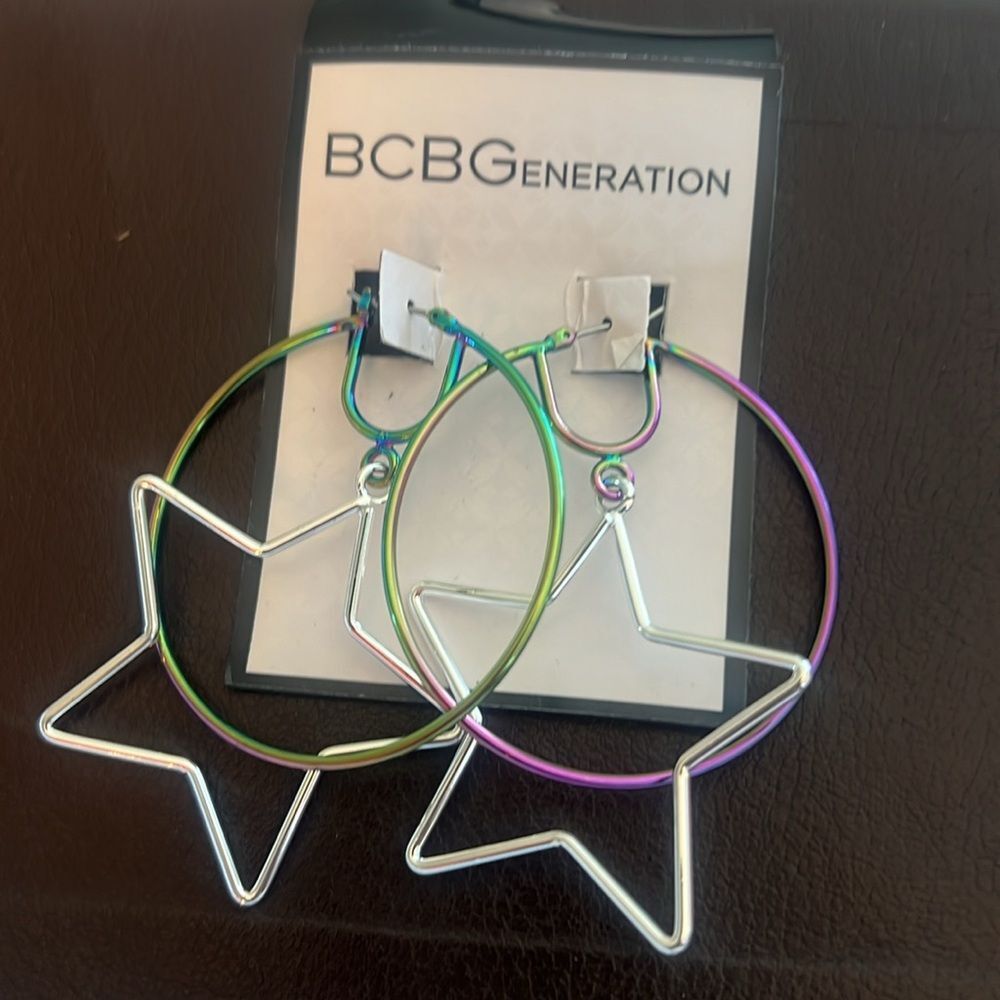 BCBGENERATION NEW COLOR HOOPS AND STAR SLIVER ATTACHED EARRINGS‎